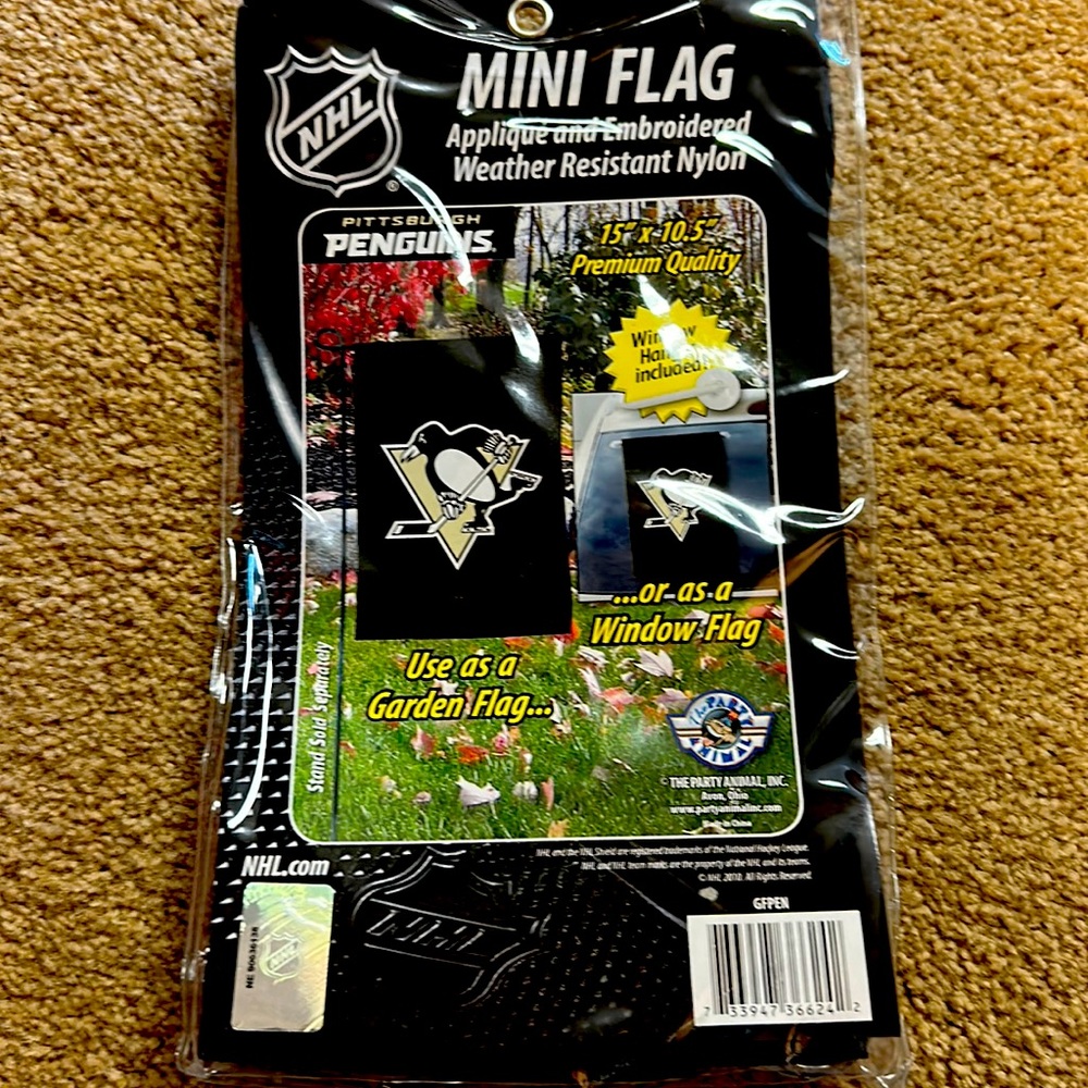 Pittsburgh Penguins Mini Flag